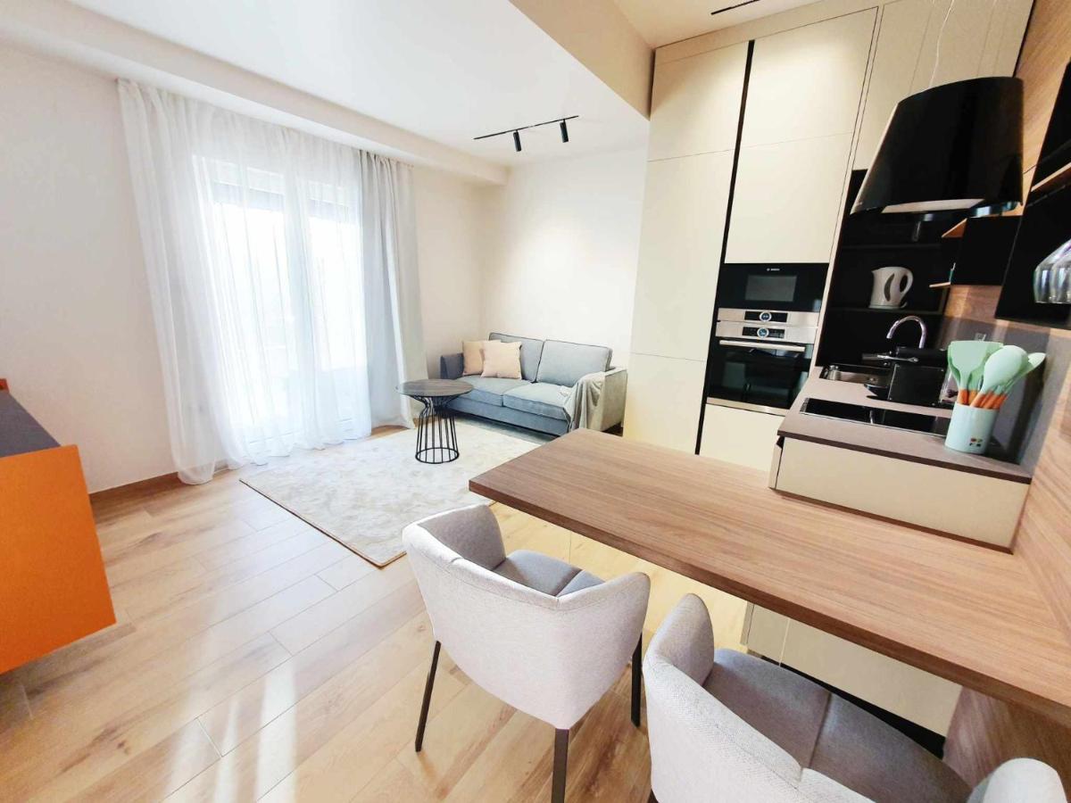 New Ana Design City Center Apartments Пула Екстериор снимка